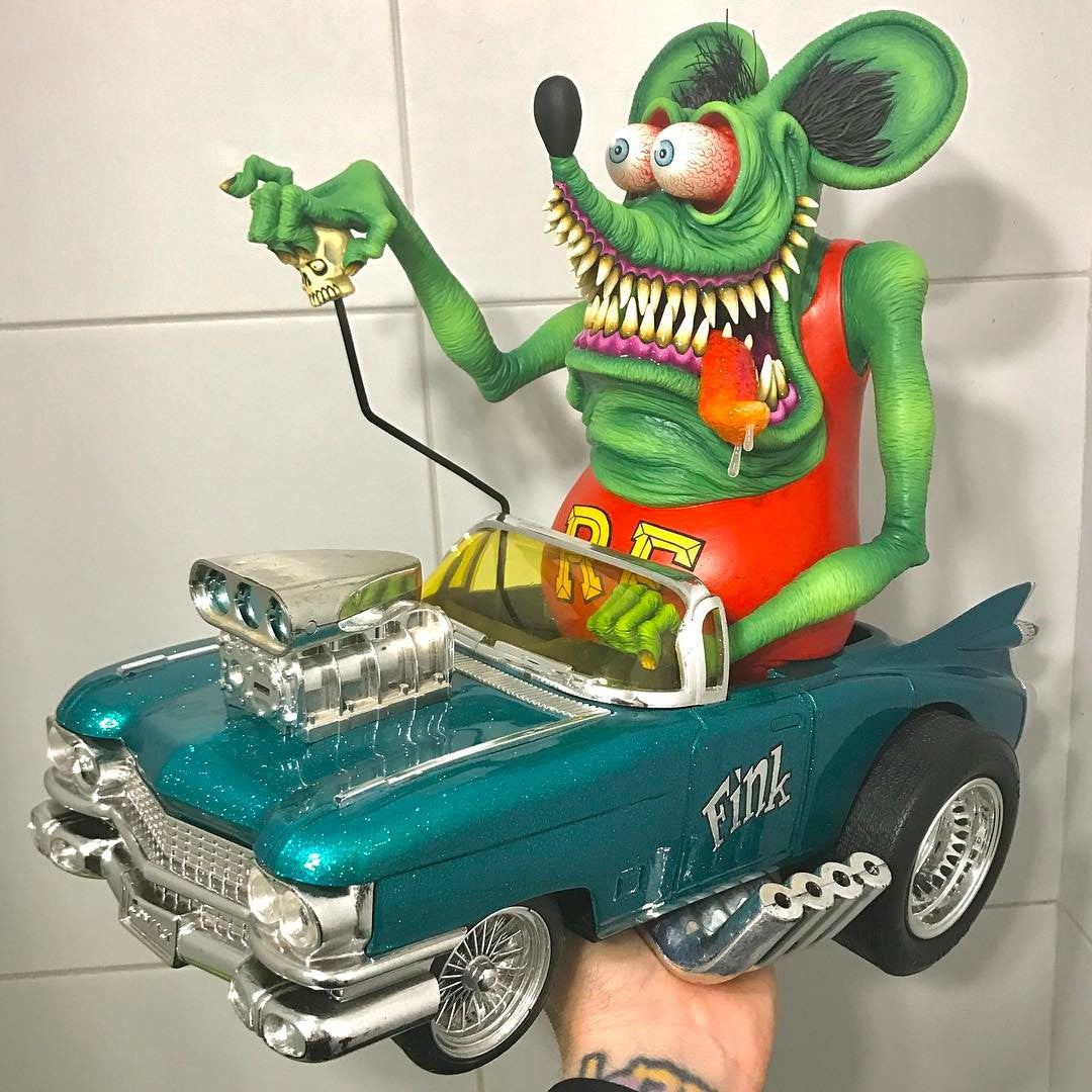 Halloween Resin Big Mouth Monster Figurine Decorative Ornament Home Decoration Design Alien Figurine
