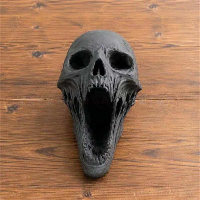 Gothic 3D Demon Skull Sculpture, Horror Skull Decor, Halloween Tabletop Figurine, Dark Gothic Home or Bar Decoration