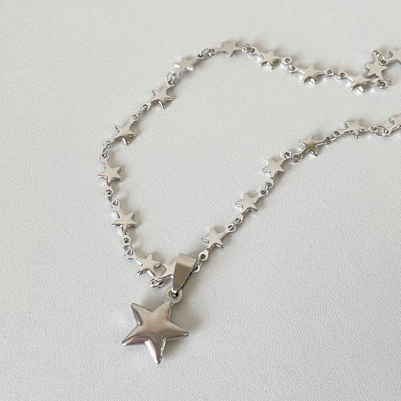 Metal Star Pendant Necklace